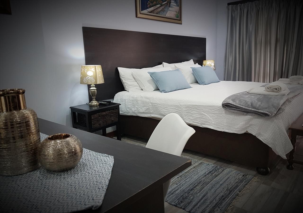 קלרקסדורפ Gemstone Guest House מראה חיצוני תמונה